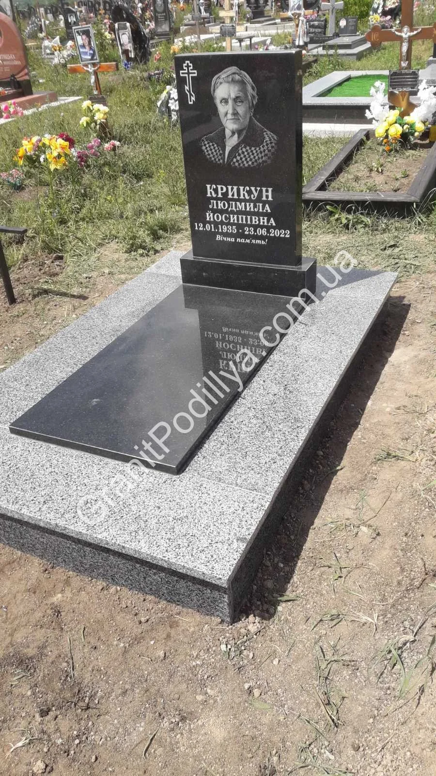 Подвійний пам'ятник з граніту - Кам'янець-Подільський | GranitPodillya